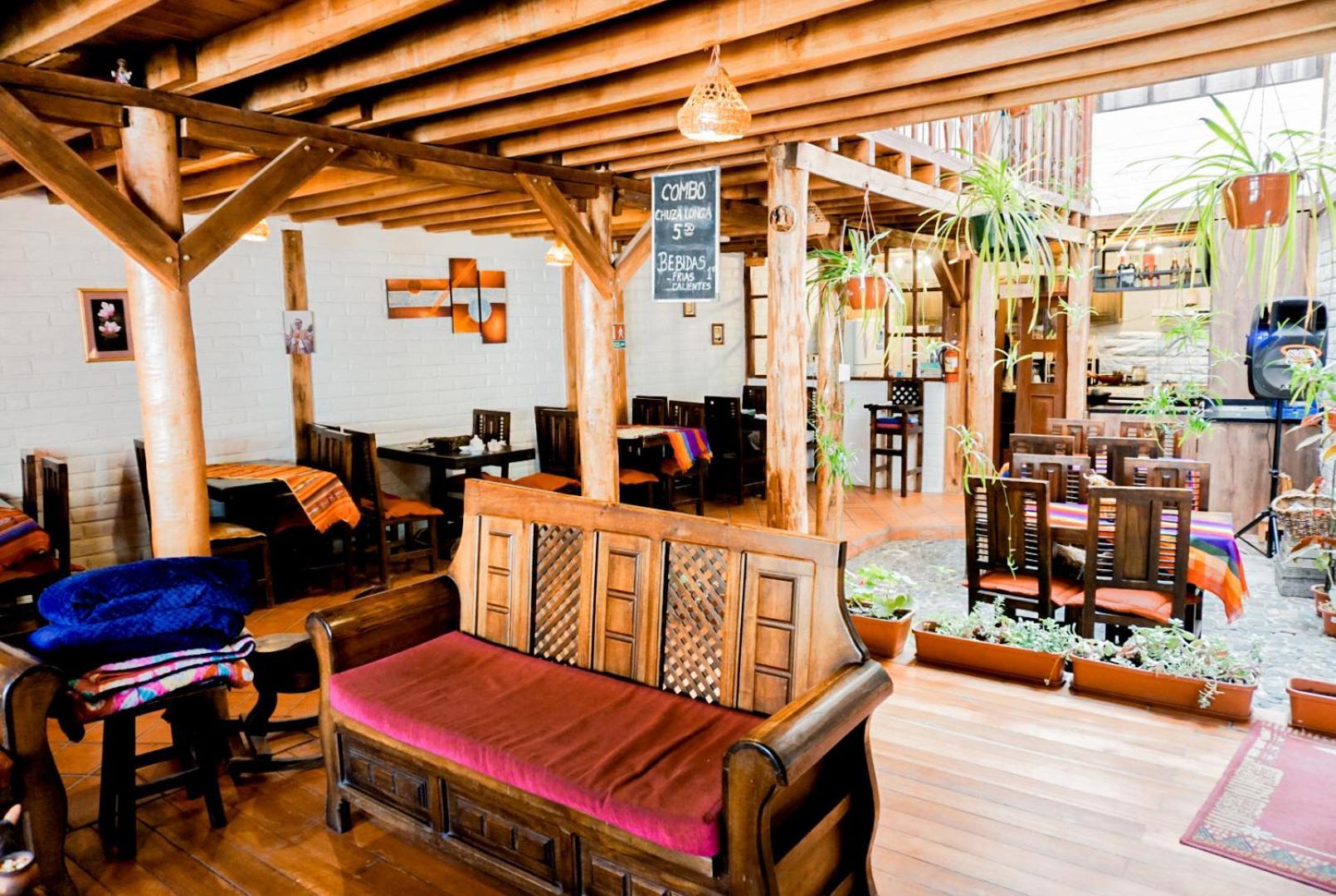 Chuza Longa Home Guamote Екстериор снимка